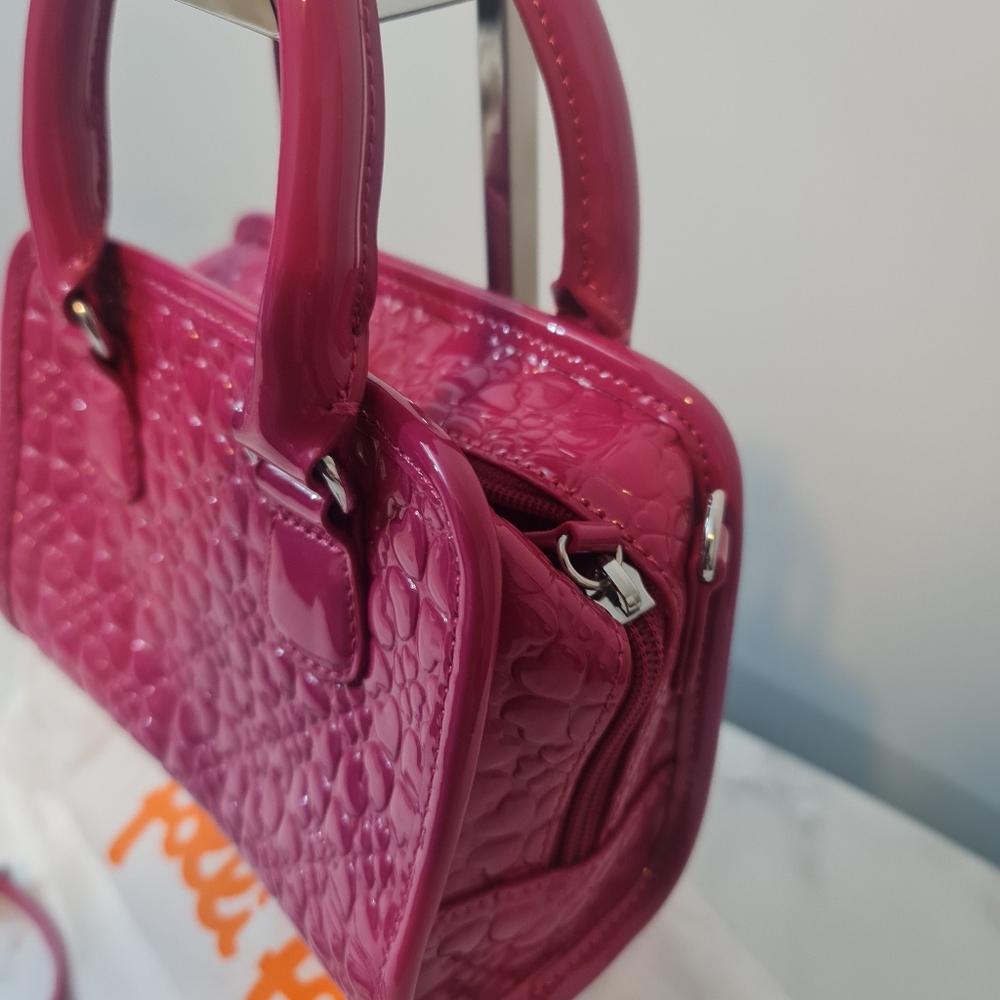 NEW Folli Follie Crossbody Heart❤Textured Bag - Picture 5 of 13